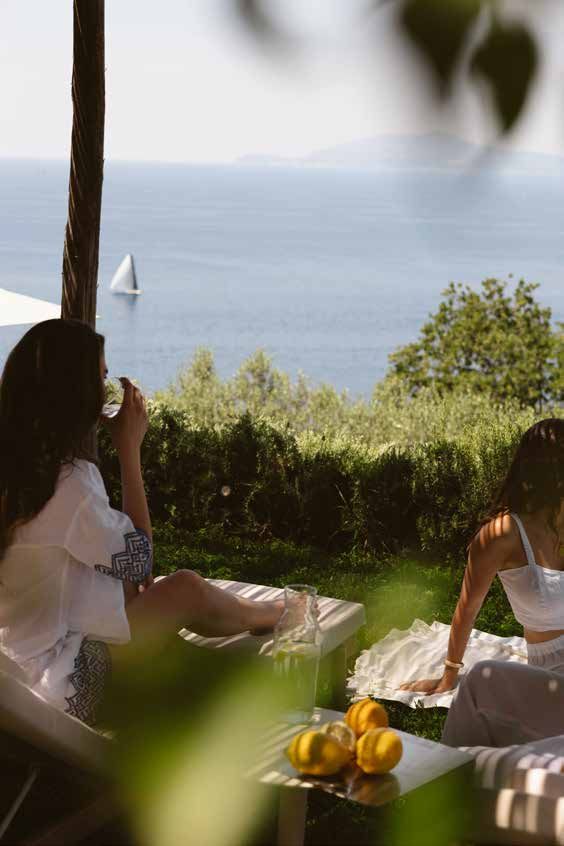 Breakfast in the garden