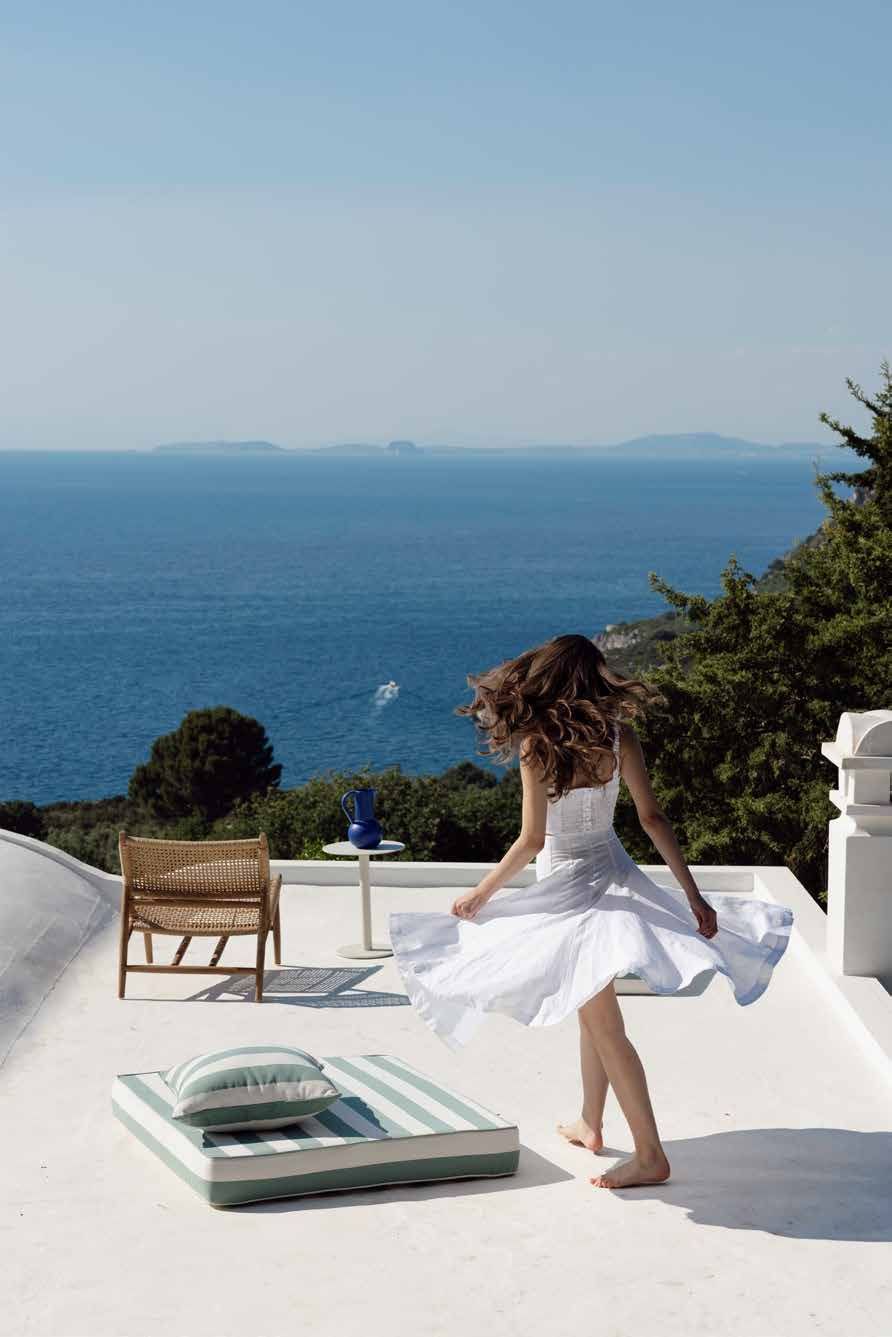 Dancing on the white terrace